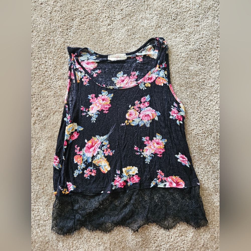 Blushed Black and Pink Sleeveless Tank Top With Lace Trim